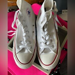 Women’s white converse